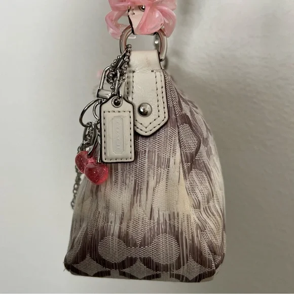 Coach Beige and Pink Shoulder Bag with Chain Detail - Picture 10 of 16